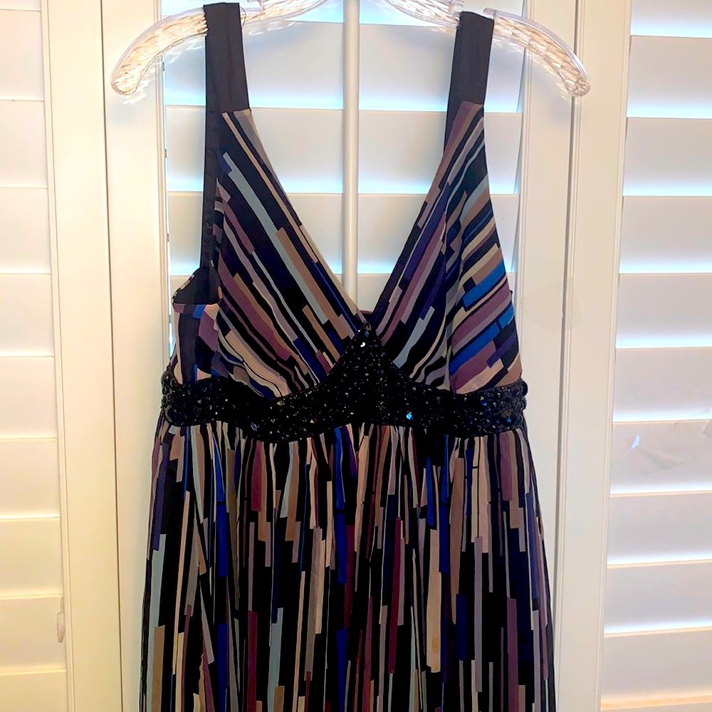 Vertigo dress - Picture 6 of 12